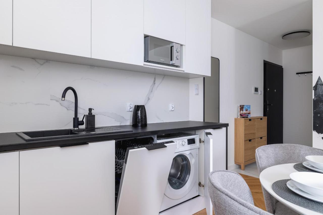 Lux Kosciuszki 39 With Parking, Gym, Sauna & Swimming Pool By Renters Prestige Apartament Kraków